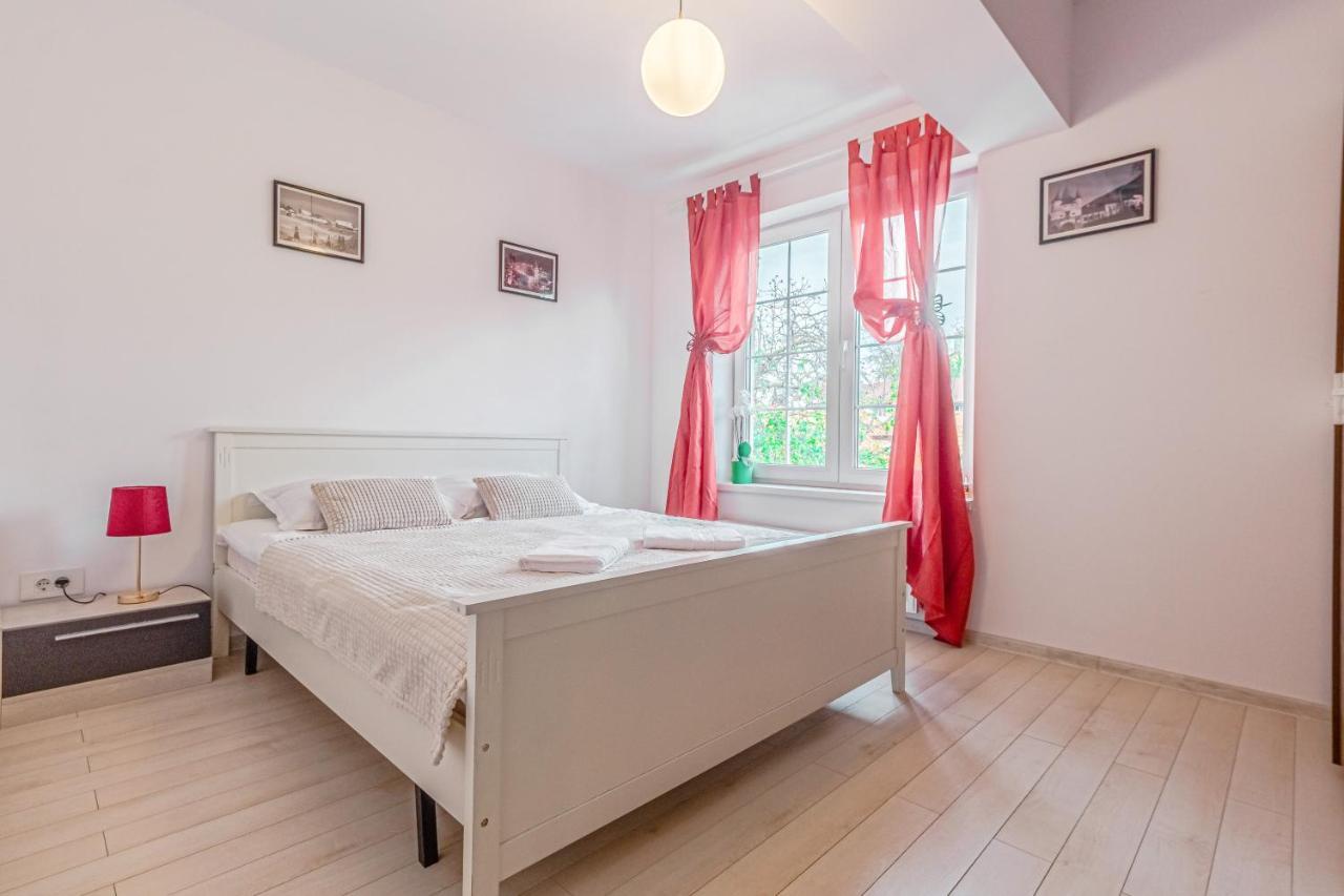Appartement Opera Apart 2 à Braşov Extérieur photo
