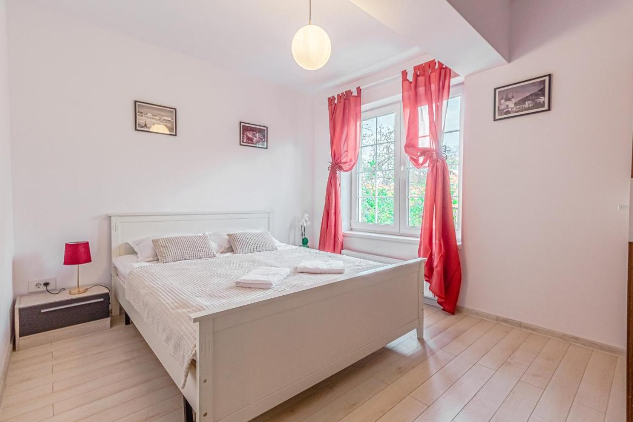 Appartement Opera Apart 2 à Braşov Extérieur photo